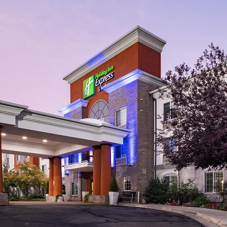 Holiday Inn Express Hotel & Suites Evanston By Ihg Exterior photo