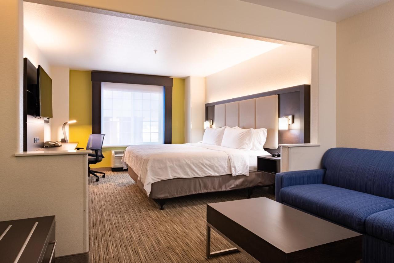 Holiday Inn Express Hotel & Suites Evanston By Ihg Exterior photo