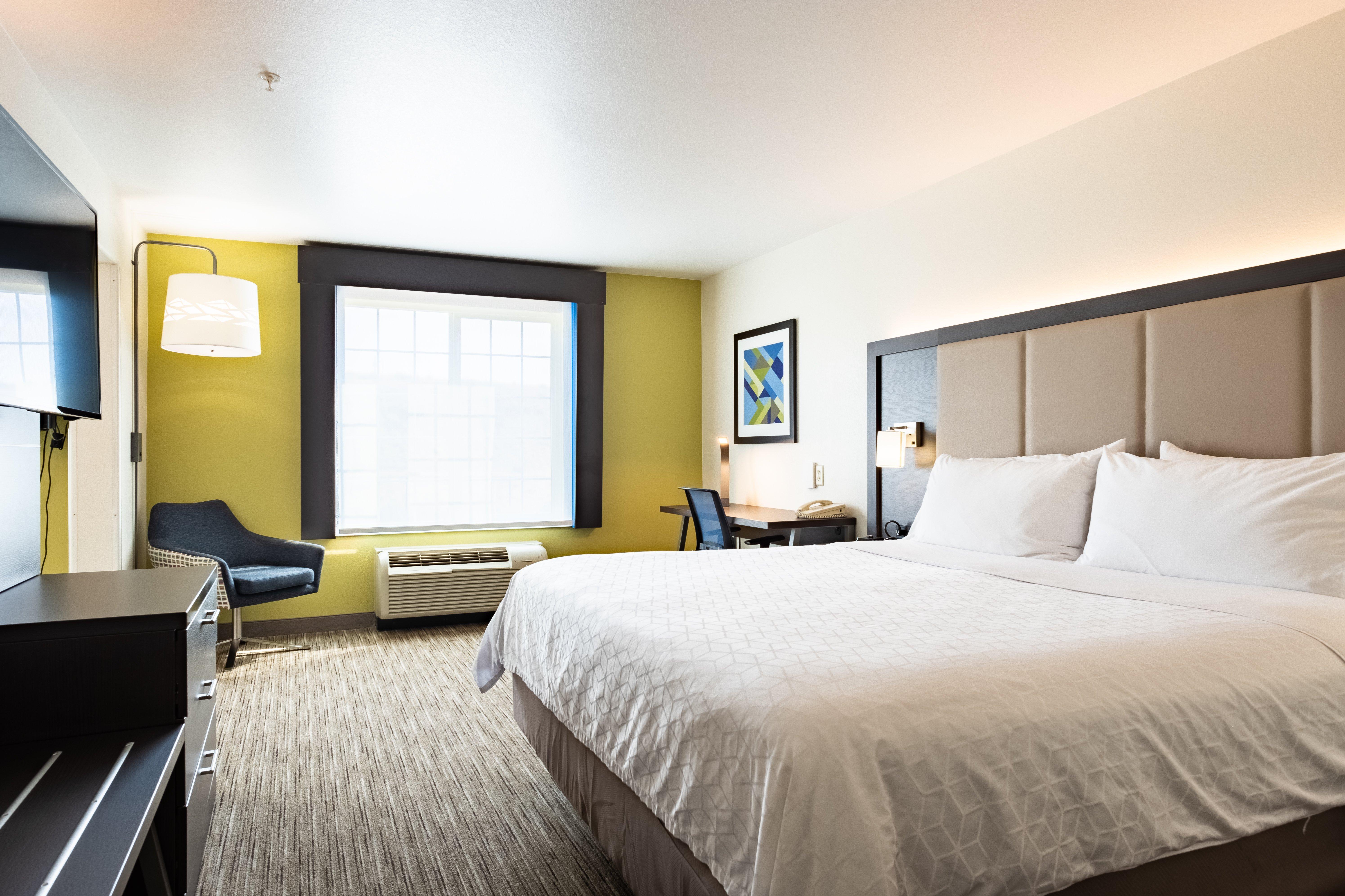 Holiday Inn Express Hotel & Suites Evanston By Ihg Exterior photo