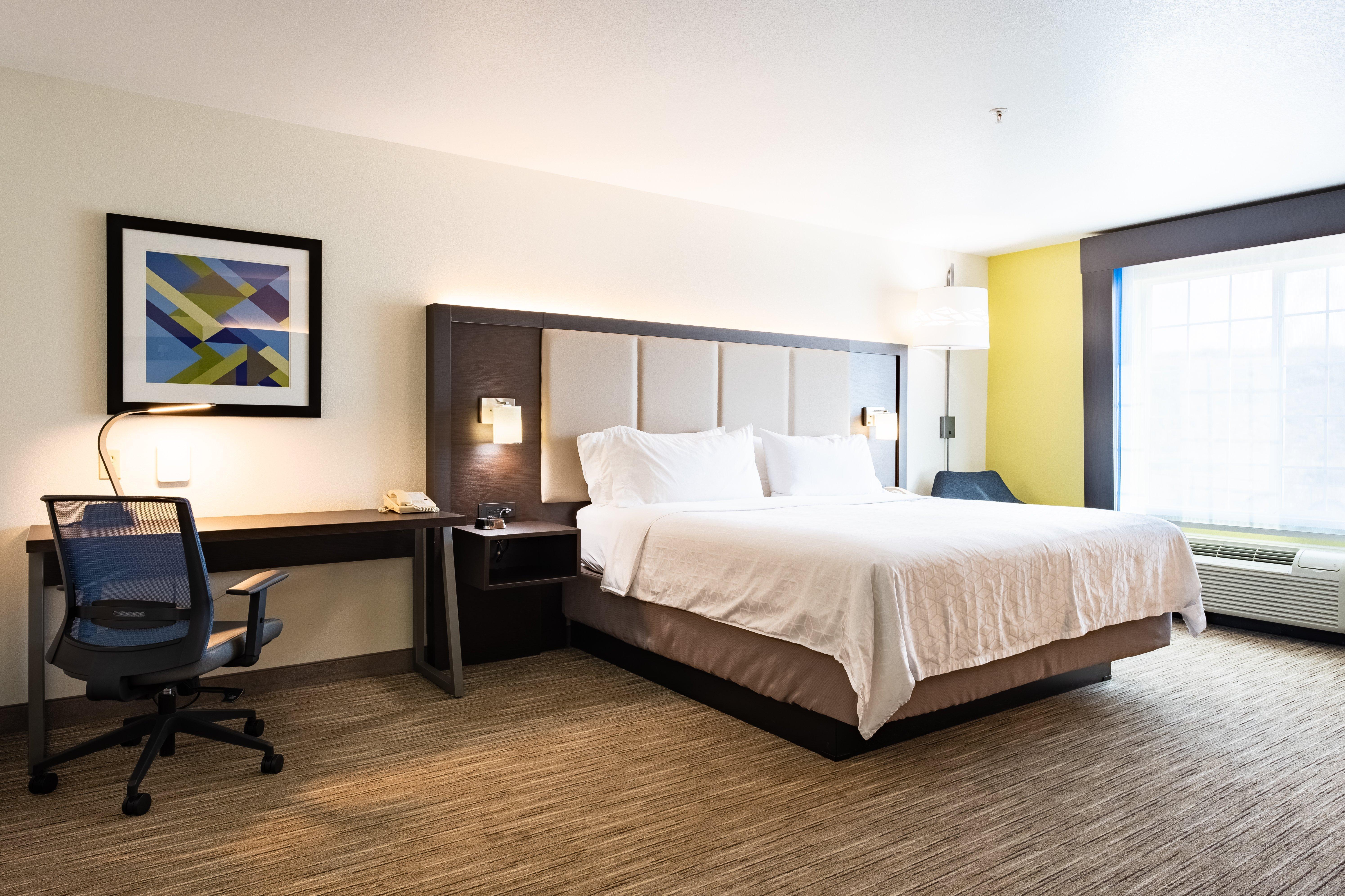 Holiday Inn Express Hotel & Suites Evanston By Ihg Exterior photo