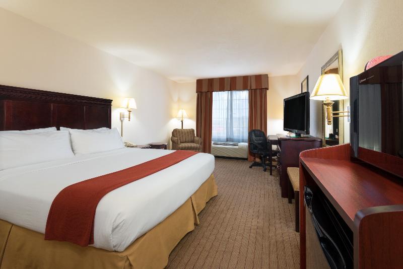 Holiday Inn Express Hotel & Suites Evanston By Ihg Exterior photo